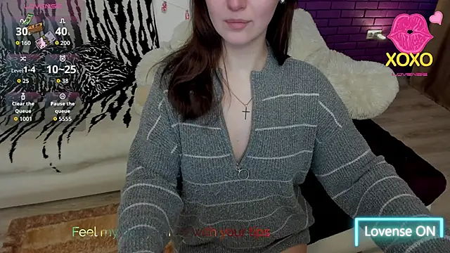GlowMimi online show from May 3, 4:21 pm