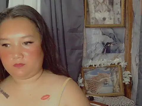  Febigboobs online show from May 6, 7:45 am