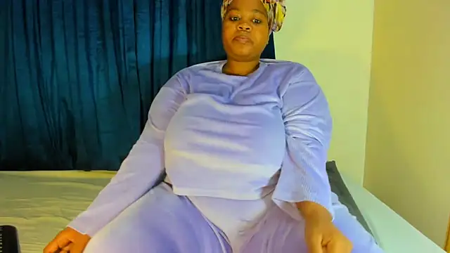 ThickLeeyanaXX online show from June 14, 3:19 am