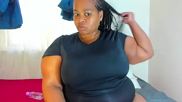 ThickLeeyanaXX online show from June 25, 7:02 am