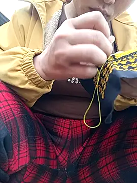 yoyo-mi online show from May 2, 7:44 am