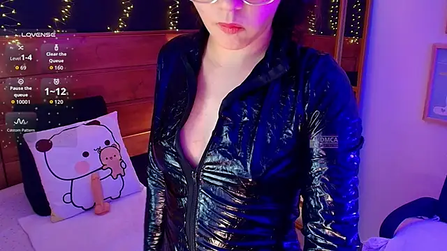 milena kiitty online show from July 3, 12:00 pm