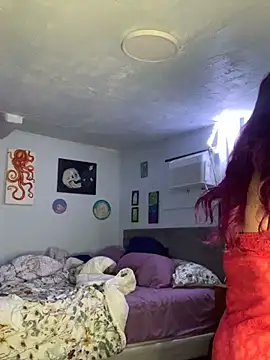 kristallic online show from February 10, 4:32 pm