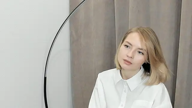 BaileyBernos online show from October 29, 10:30 am