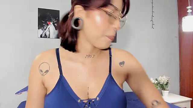 sexynova 93 online show from December 3, 8:00 pm