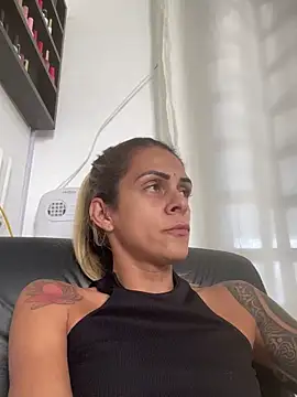 sabrinaneves online show from December 19, 6:44 pm