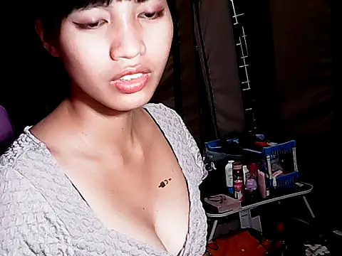 hottiebabe23 online show from June 27, 6:25 am