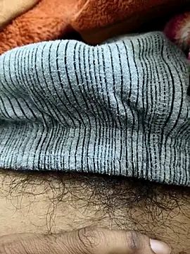 Wi051 online show from December 3, 3:03 pm