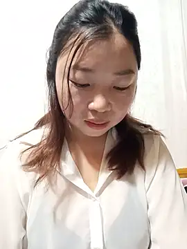 julybe online show from July 3, 3:51 pm