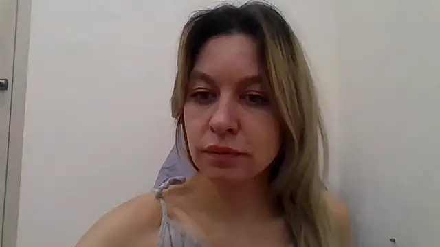 Little Milf 5 online show from November 19, 3:34 pm