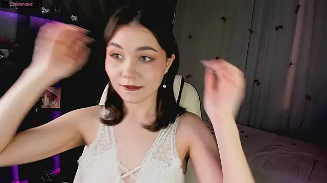 MistyLovia online show from March 14, 9:43 am