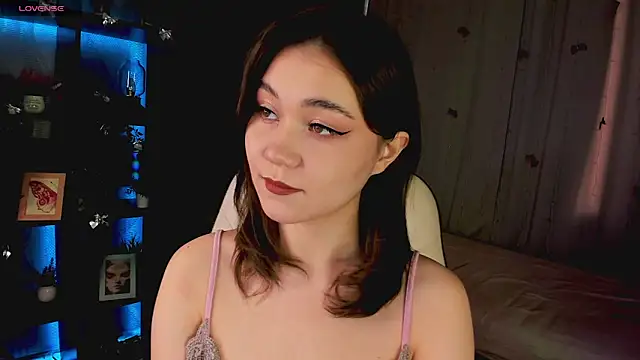 MistyLovia online show from March 17, 9:46 am