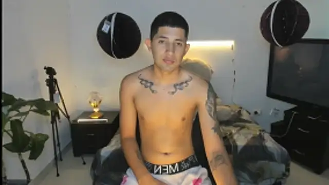 darwinandbrayann online show from March 22, 8:04 pm