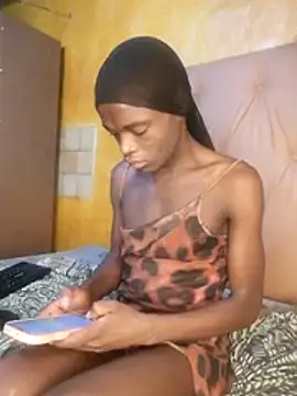 Lucile Carrie online show from February 7, 10:13 pm