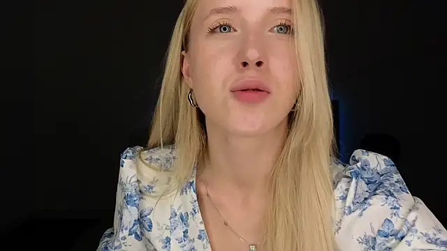 adele armass online show from July 31, 10:00 pm