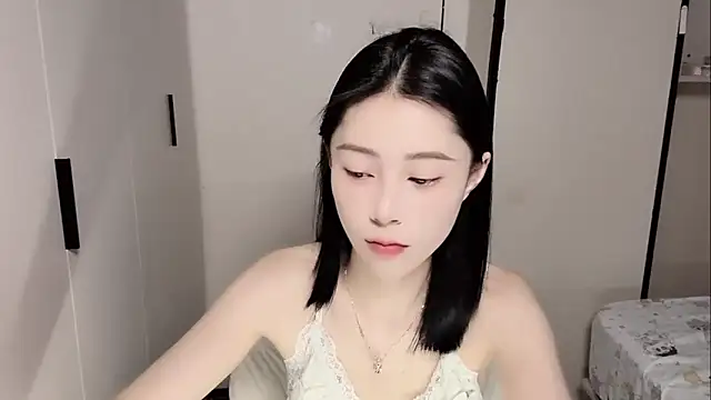 yuyu-33 online show from May 20, 1:35 am