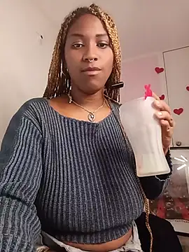 EvonyFoxxx online show from July 4, 3:57 am