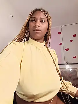 EvonyFoxxx online show from July 3, 3:56 am