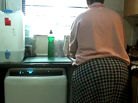 NewBeginnings8 online show from November 3, 6:17 am