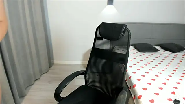 Yunamini online show from November 14, 7:47 pm