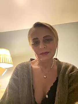 ToriLove777 online show from November 3, 6:39 am