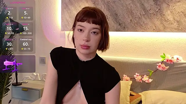 Nicolle moors online show from July 31, 4:08 pm