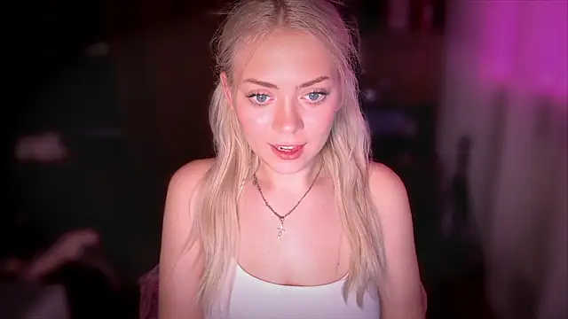 alisaoceaneeyes online show from October 30, 5:58 pm