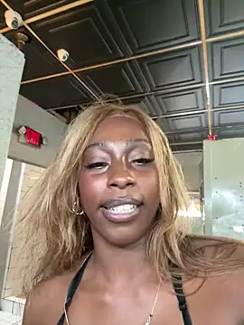 MadameMuse online show from June 22, 6:27 pm
