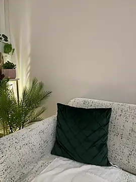 HotLdyllic online show from June 27, 3:18 pm