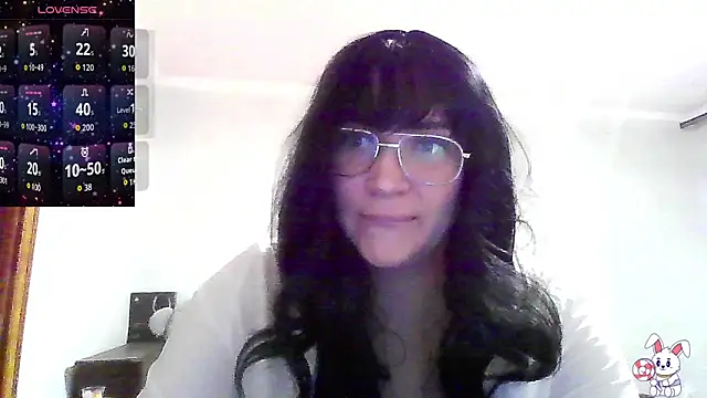 AmeliaSamojlenko online show from November 28, 6:33 pm