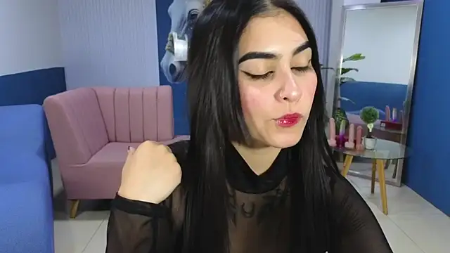 amy lovelydoll online show from July 6, 10:45 pm