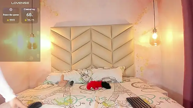 Staarhot online show from March 13, 1:23 pm