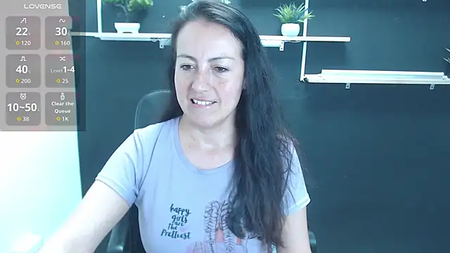 Lauryn Jones online show from June 25, 7:15 pm