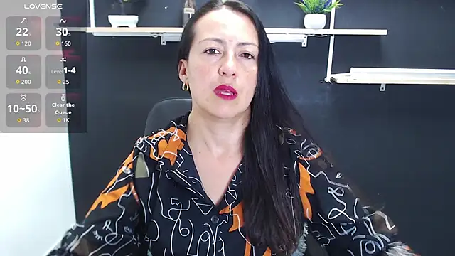 Lauryn Jones online show from June 13, 4:37 pm