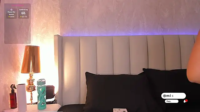 LaraCurls online show from December 5, 12:06 pm