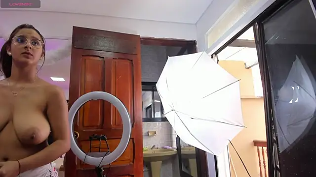 kendra london online show from January 5, 5:27 pm