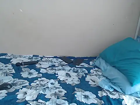 SexyLipss  online show from May 2, 7:11 am