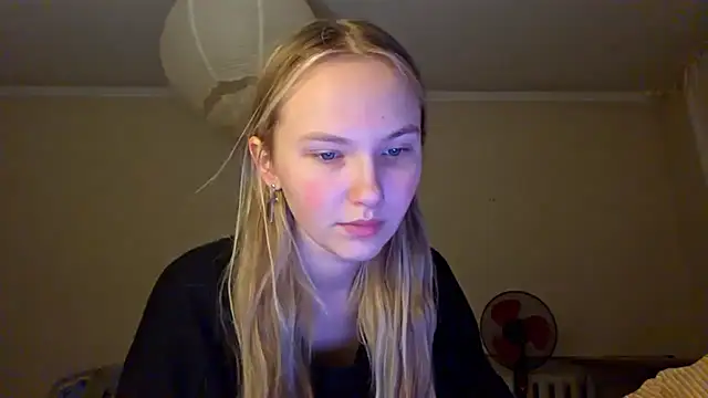 KarinRobertson online show from January 6, 5:38 pm