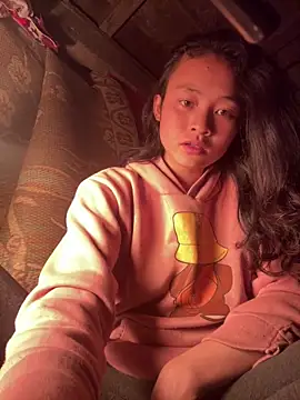 Li ve online show from February 14, 1:35 pm