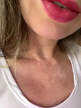 Melzinhasweet online show from May 7, 3:16 pm