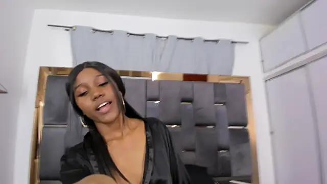 Mia Devereaux167 online show from November 21, 12:56 am