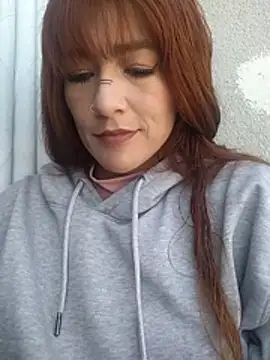 Xeena  online show from December 1, 2:20 pm