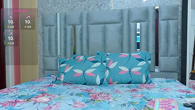 missfoster online show from July 12, 12:28 pm