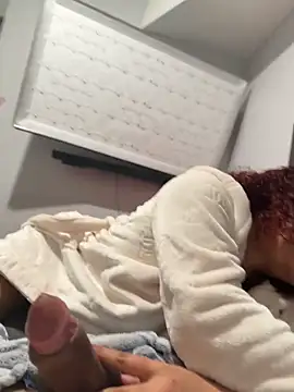 oudirtysecreat45 online show from March 15, 5:31 am