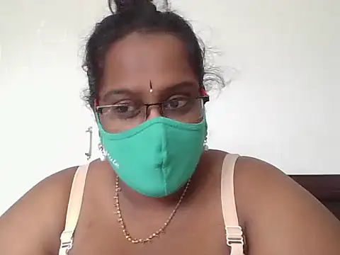 hootypriya online show from November 5, 8:41 am