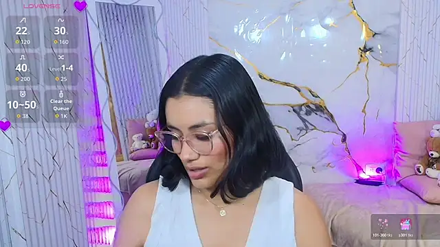 PEACHY TAY online show from July 28, 11:39 am