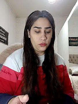 nahiarabiel33 online show from June 27, 5:41 pm