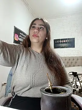 nahiarabiel33 online show from July 31, 3:46 pm
