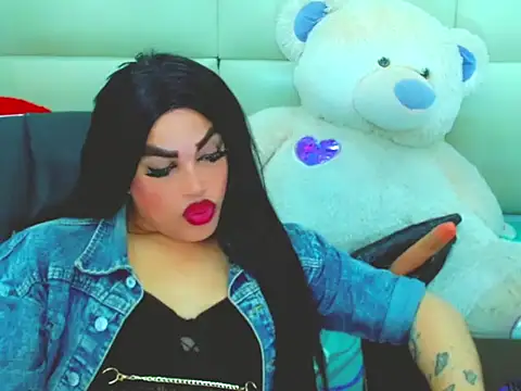 NharaBigCock online show from April 30, 7:52 pm