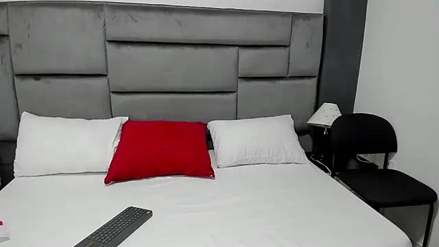 CatleyaSmith online show from January 11, 12:21 pm